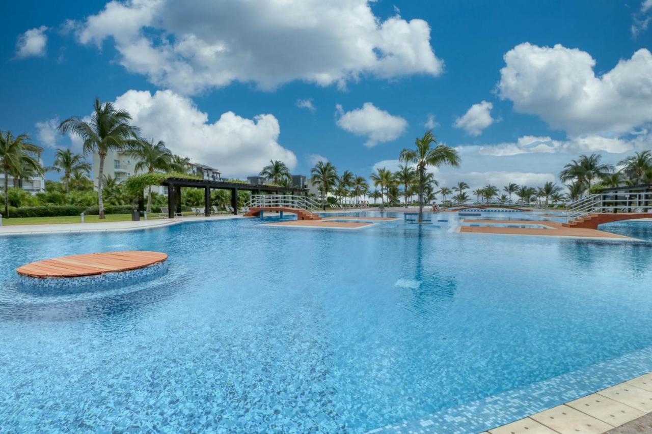 Hakuna Matata 725N At Mareazul Beachfront Playa del Carmen Exterior photo