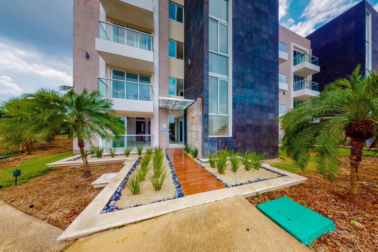 Hakuna Matata 725N At Mareazul Beachfront Playa del Carmen Exterior photo